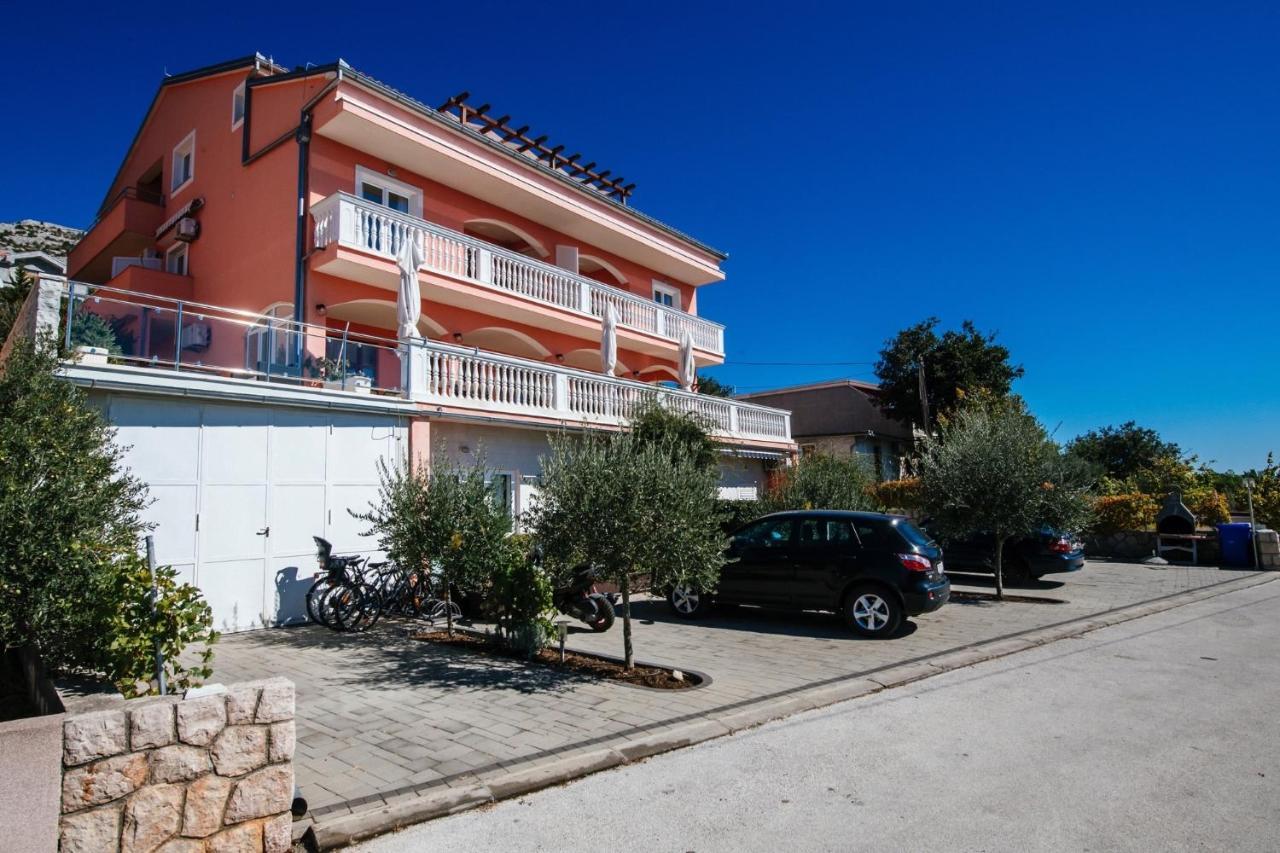 Apartments By The Sea Starigrad, Paklenica - 16421 Zewnętrze zdjęcie