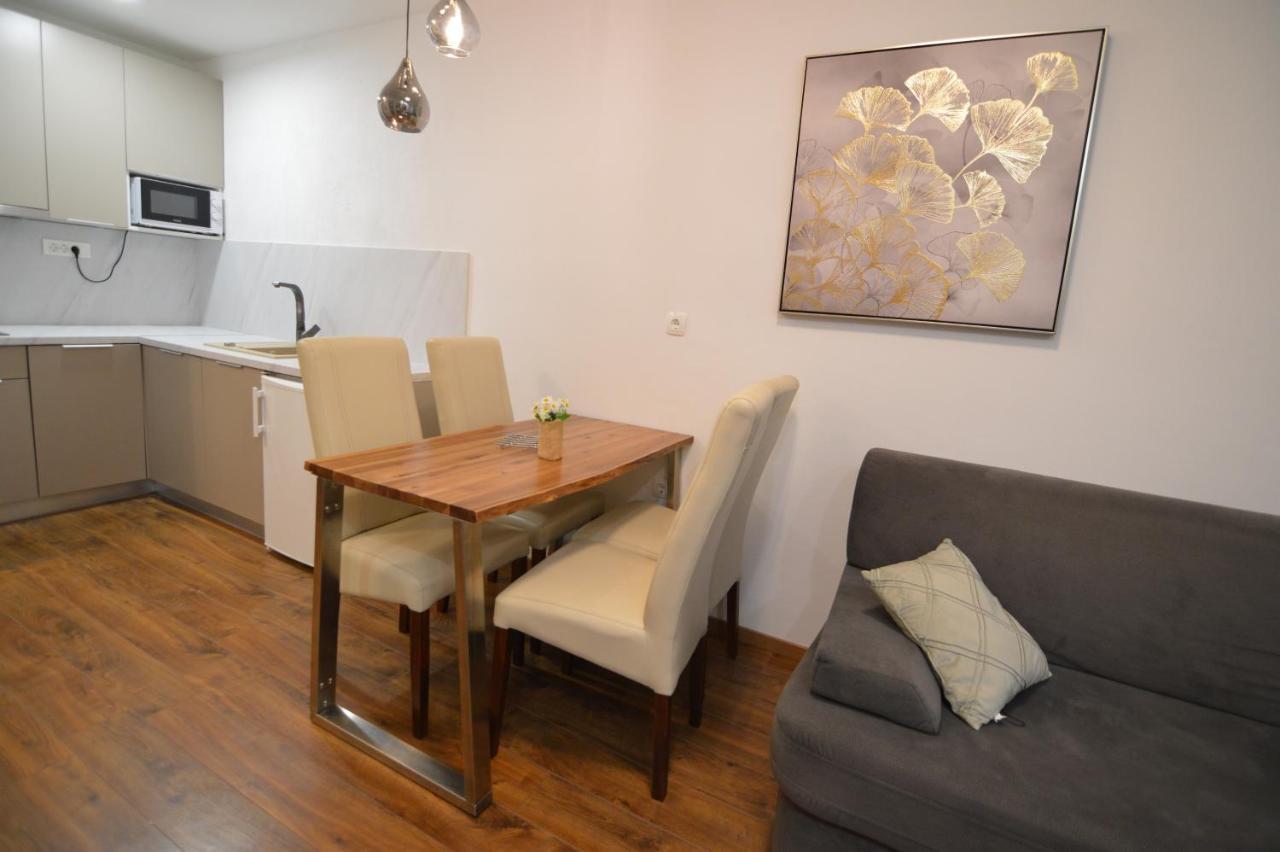 Apartments By The Sea Starigrad, Paklenica - 16421 Zewnętrze zdjęcie