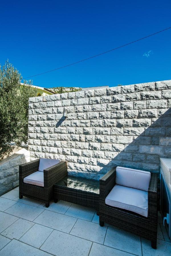 Apartments By The Sea Starigrad, Paklenica - 16421 Zewnętrze zdjęcie