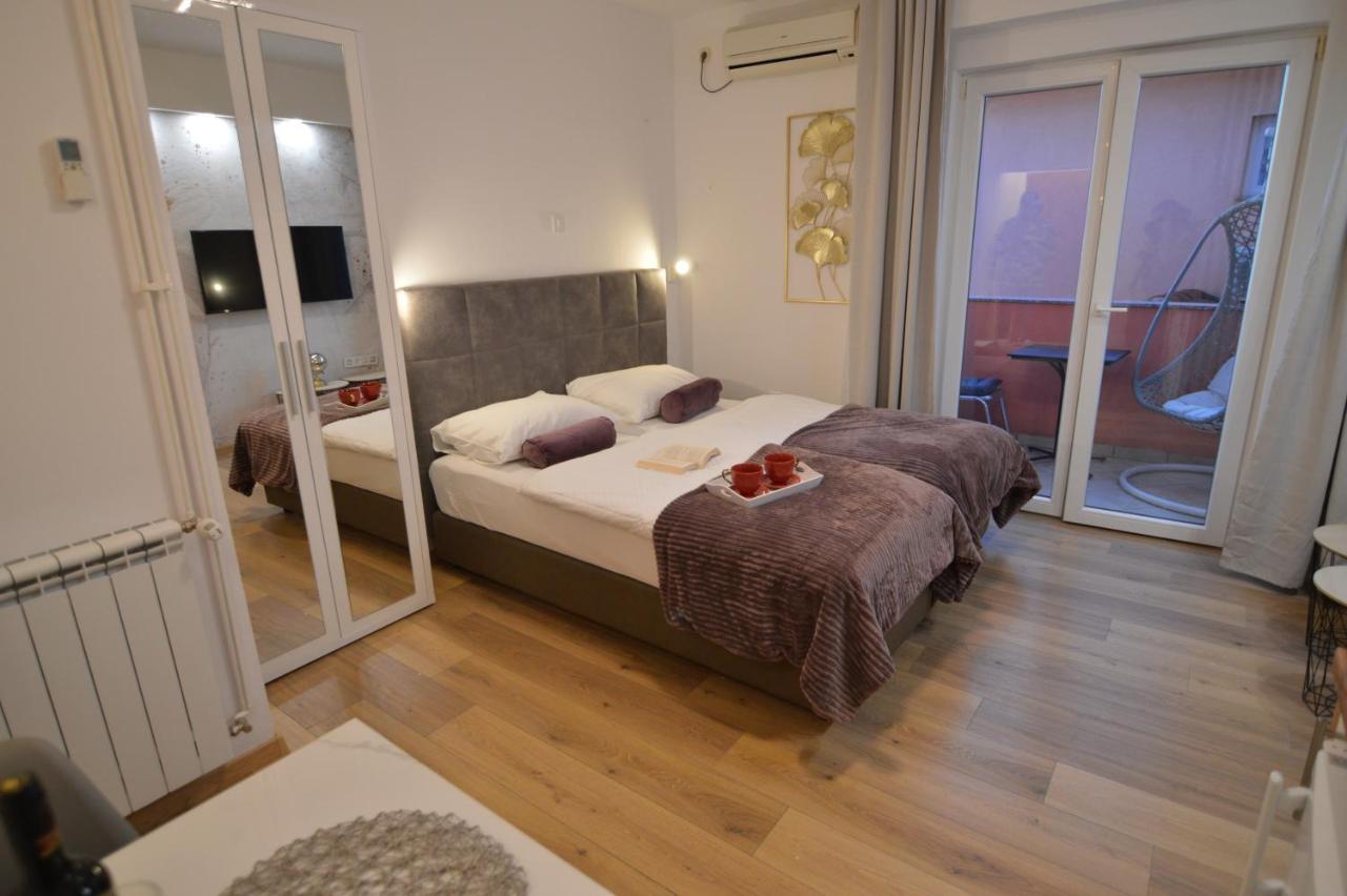Apartments By The Sea Starigrad, Paklenica - 16421 Zewnętrze zdjęcie