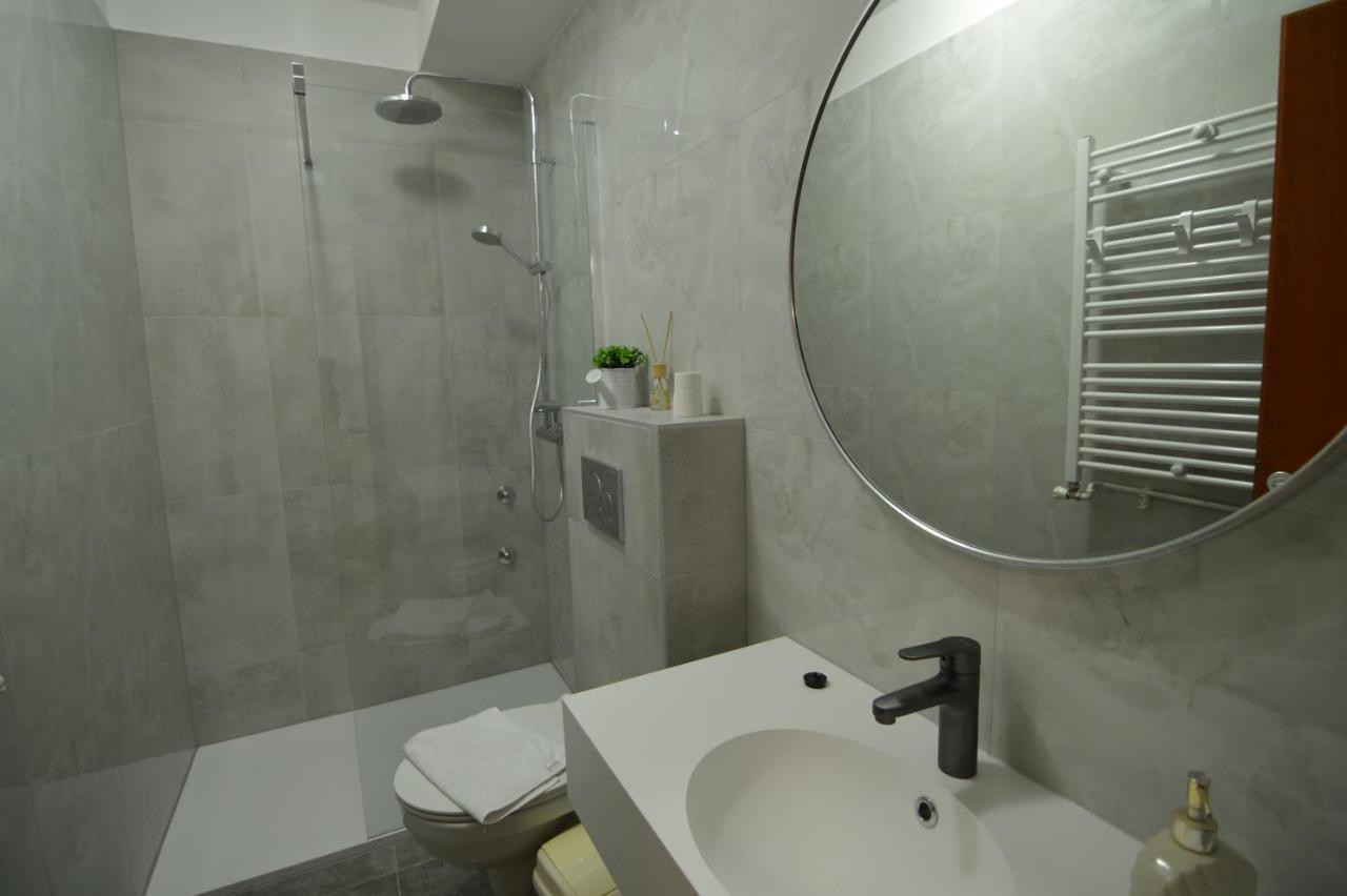 Apartments By The Sea Starigrad, Paklenica - 16421 Zewnętrze zdjęcie